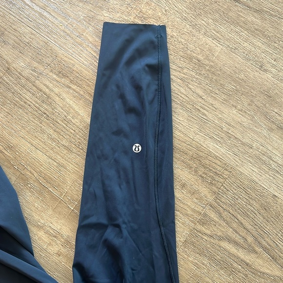 Lululemon Base Pace High-Rise Running Tight 25" - Picture 6 of 8